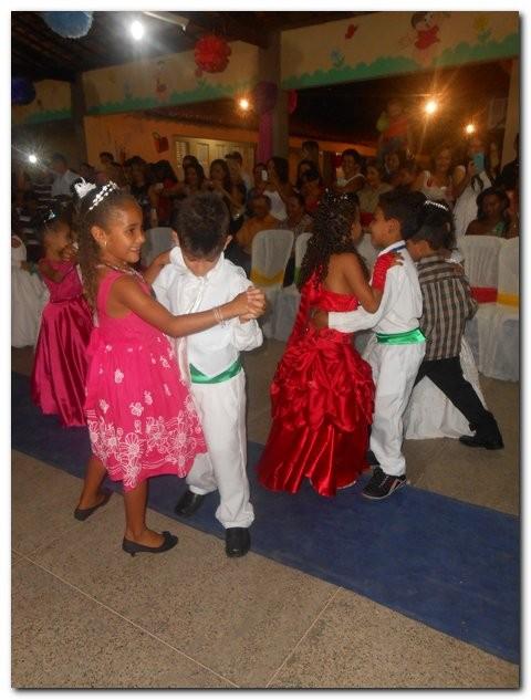 Colação de Grau da Turma do “ABC” da Escola Municipal João Amilton Ferreira - Imagem 39