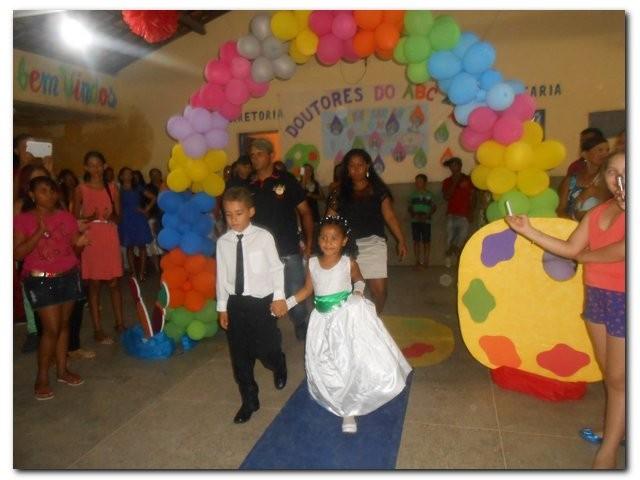 Colação de Grau da Turma do “ABC” da Escola Municipal João Amilton Ferreira - Imagem 6