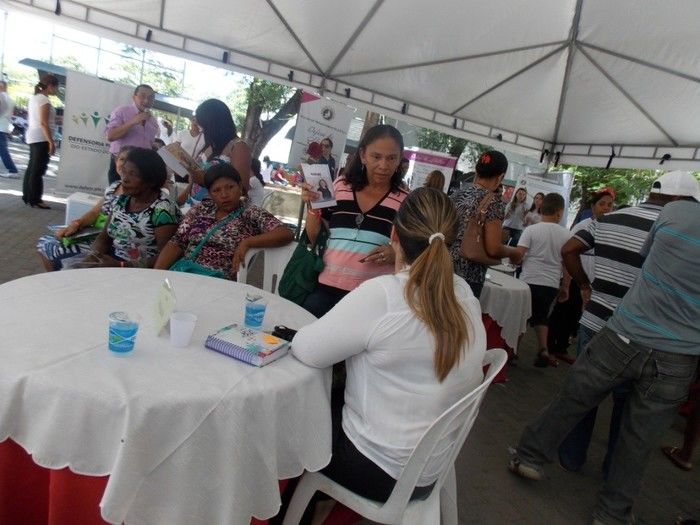 Voluntários do Projeto Neylivia Oliveira da Costa Mulher Viva participa de uma concentração em Teresina   - Imagem 72