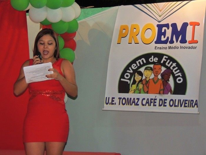 U. E. Tomaz Café realiza II Sarau Literário com a participação do público - Imagem 42
