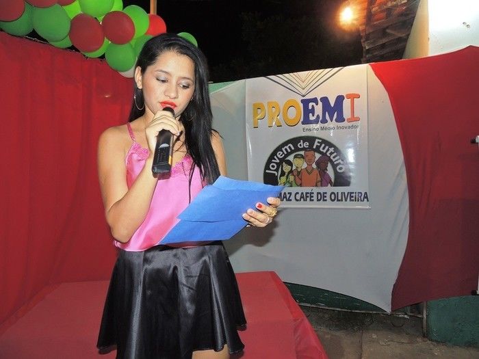 U. E. Tomaz Café realiza II Sarau Literário com a participação do público - Imagem 7