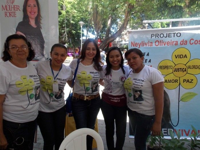 Voluntários do Projeto Neylivia Oliveira da Costa Mulher Viva participa de uma concentração em Teresina   - Imagem 64