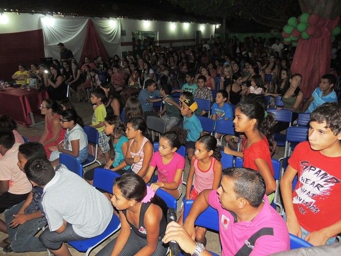 U. E. Tomaz Café realiza II Sarau Literário com a participação do público - Imagem 72