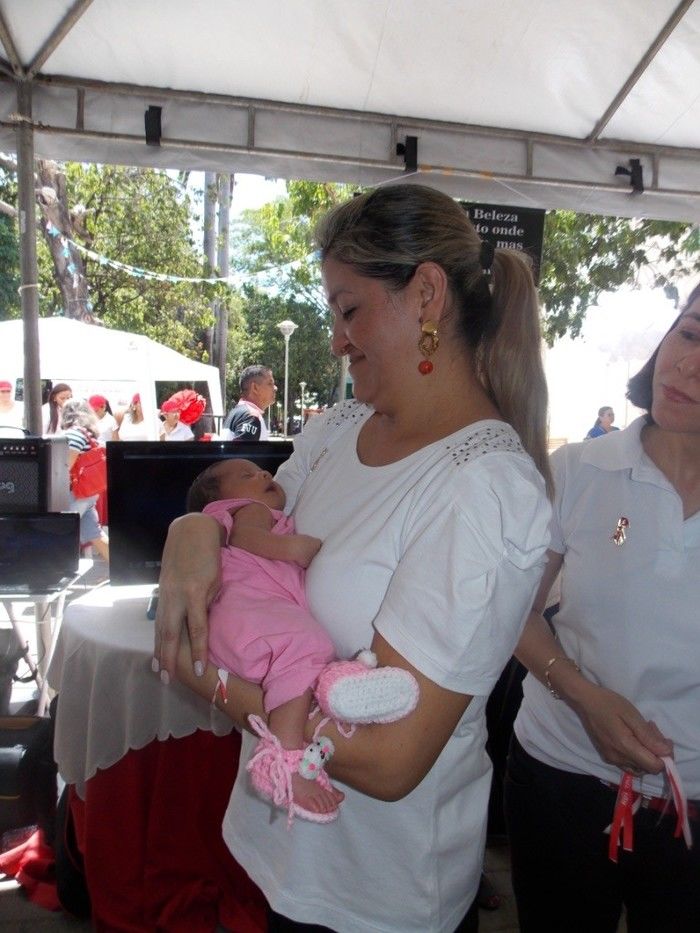 Voluntários do Projeto Neylivia Oliveira da Costa Mulher Viva participa de uma concentração em Teresina   - Imagem 70