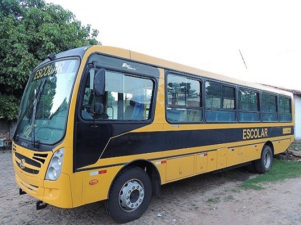             Estudantes monsenhorgilenses ganham mais um ônibus escolar - Imagem 1