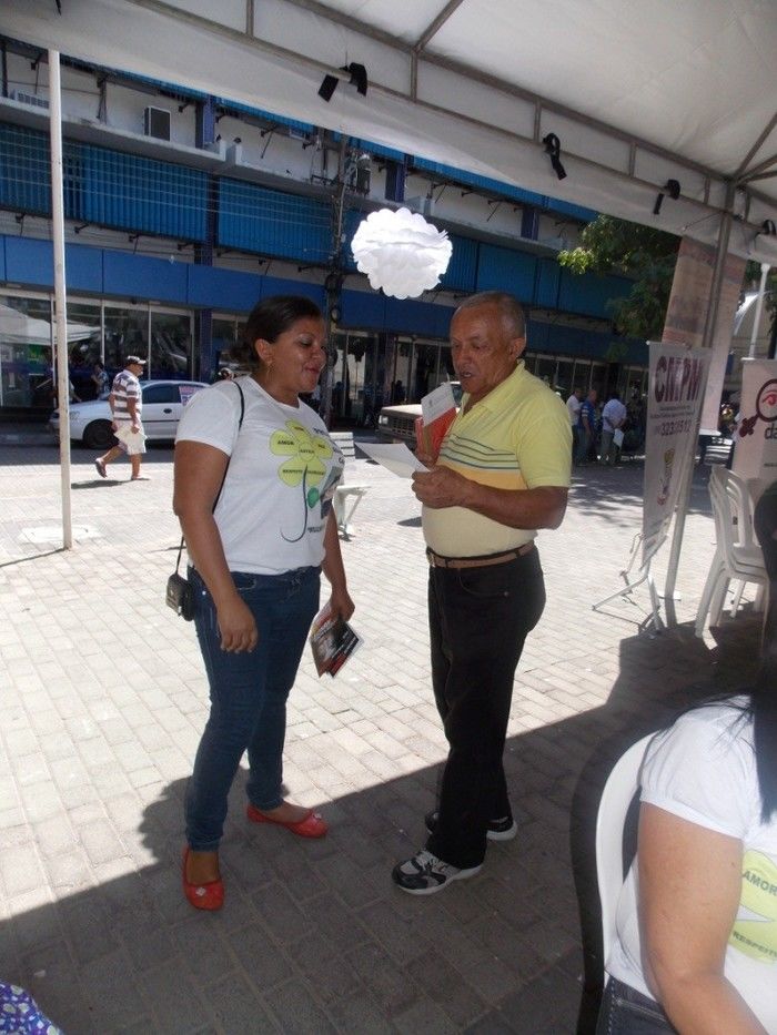 Voluntários do Projeto Neylivia Oliveira da Costa Mulher Viva participa de uma concentração em Teresina   - Imagem 33