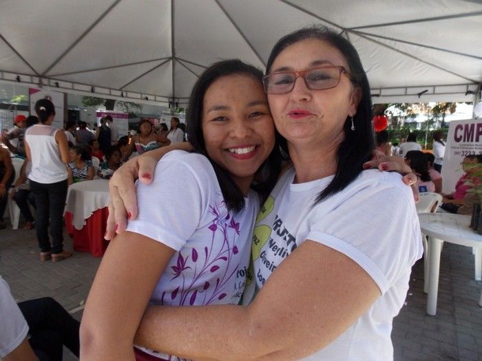 Voluntários do Projeto Neylivia Oliveira da Costa Mulher Viva participa de uma concentração em Teresina   - Imagem 79