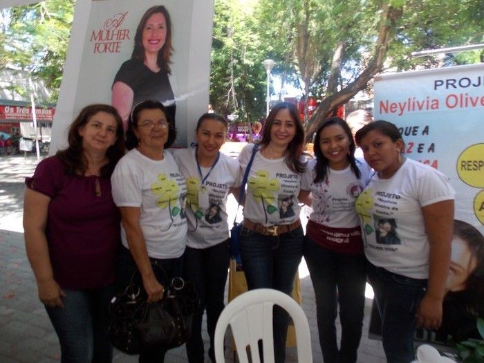 Voluntários do Projeto Neylivia Oliveira da Costa Mulher Viva participa de uma concentração em Teresina   - Imagem 66