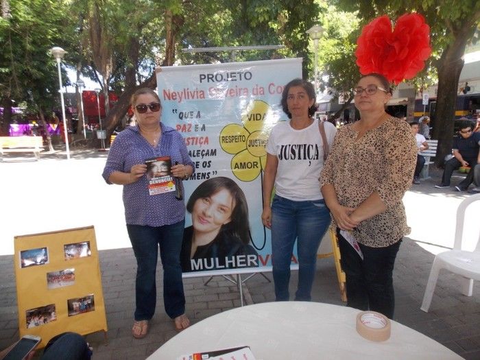 Voluntários do Projeto Neylivia Oliveira da Costa Mulher Viva participa de uma concentração em Teresina   - Imagem 26
