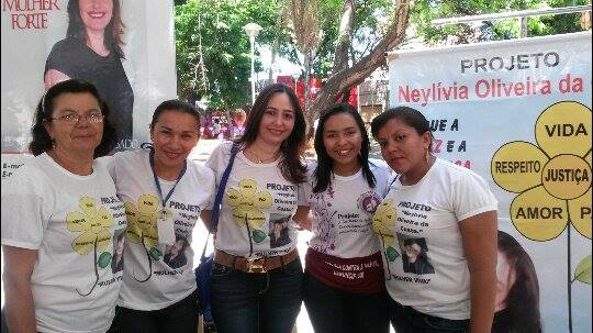 Voluntários do Projeto Neylivia Oliveira da Costa Mulher Viva participa de uma concentração em Teresina   - Imagem 4