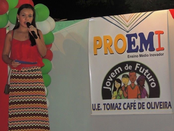 U. E. Tomaz Café realiza II Sarau Literário com a participação do público - Imagem 39