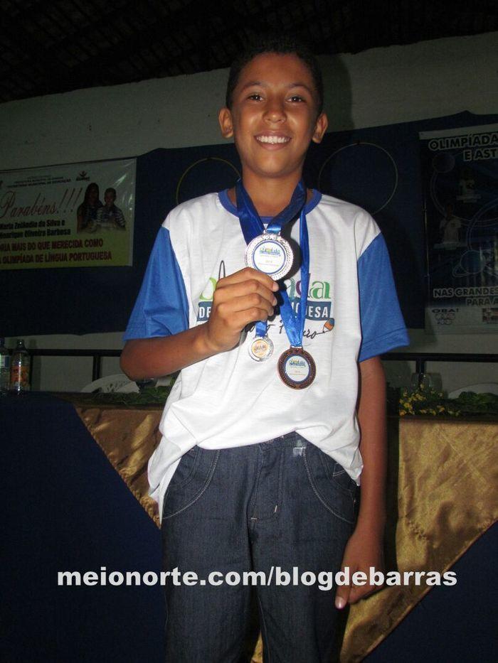 Secretário de Educação Cláudio César realizou grande evento para alunos medalhistas de olímpiadas - Imagem 4