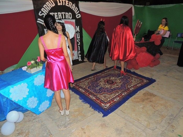 U. E. Tomaz Café realiza II Sarau Literário com a participação do público - Imagem 12