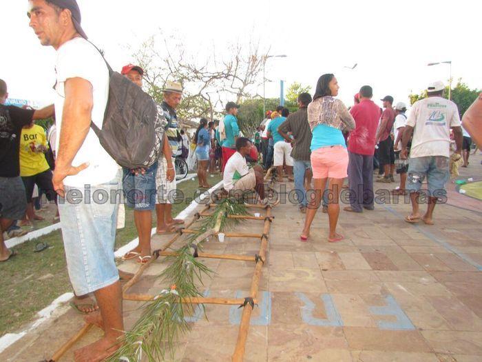 Fieis percorrem vários quilômetros para tocar o Mastro - Imagem 5
