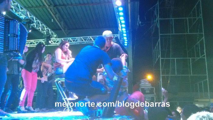 Confira quem curtiu o show da cantora Mara Pavanelly - Imagem 25