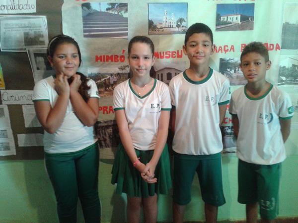 Escola Pitágoras realiza feira de conhecimento de história - Imagem 33