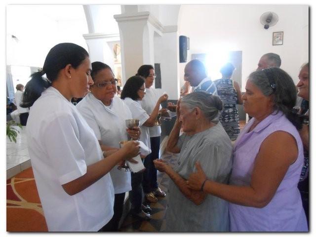 Missa do 7º dia de Maria Olga da Silva Monteiro e Francisco Gonçalves de Oliveira - Imagem 47