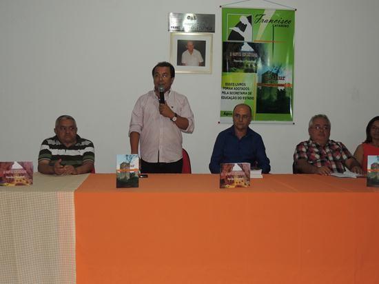 O escritor Aguabranquense Francisco Catarino lançar dois novos livros: A Gruta Encantada e Arthur. - Imagem 4