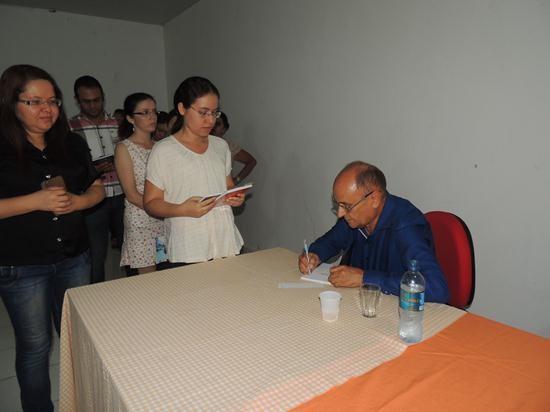 O escritor Aguabranquense Francisco Catarino lançar dois novos livros: A Gruta Encantada e Arthur. - Imagem 11