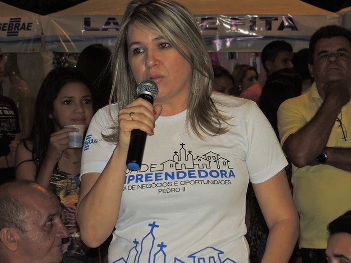 Público prestigia primeira noite da Feira do Empreendedor  - Imagem 39