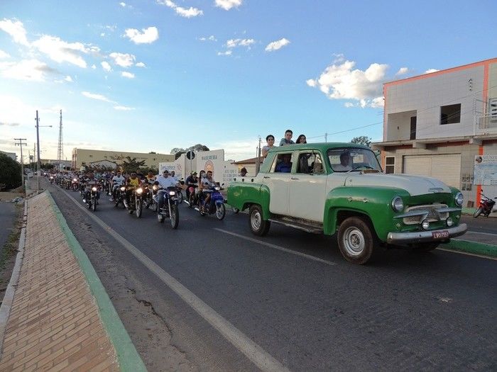 Noite dos motoristas e motoqueiros tem início com uma grande passeata - Imagem 3