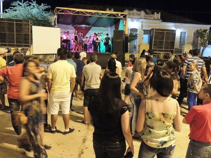 Público prestigia primeira noite da Feira do Empreendedor  - Imagem 29