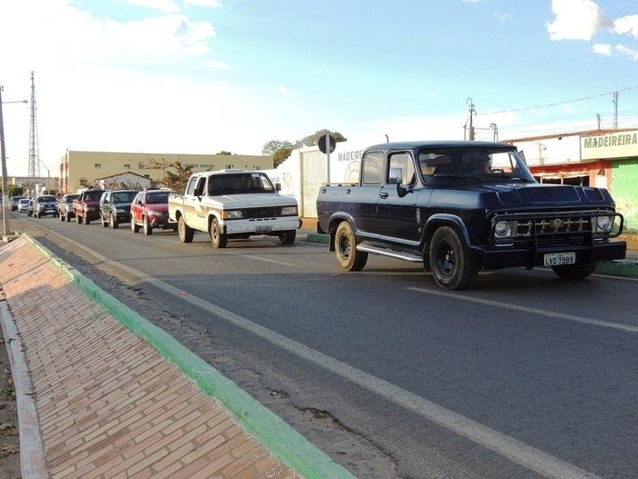 Noite dos motoristas e motoqueiros tem início com uma grande passeata - Imagem 30