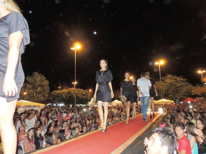Exposição, desfile e música marcam a abertura da Feira Cidade Empreendedora - Imagem 17