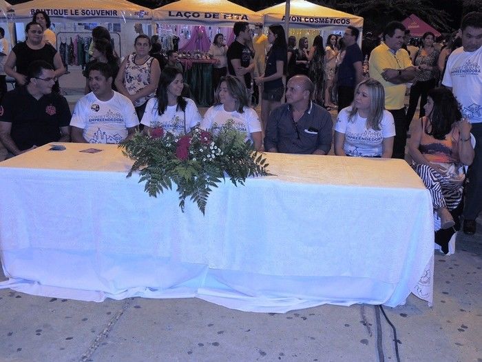 Público prestigia primeira noite da Feira do Empreendedor  - Imagem 32