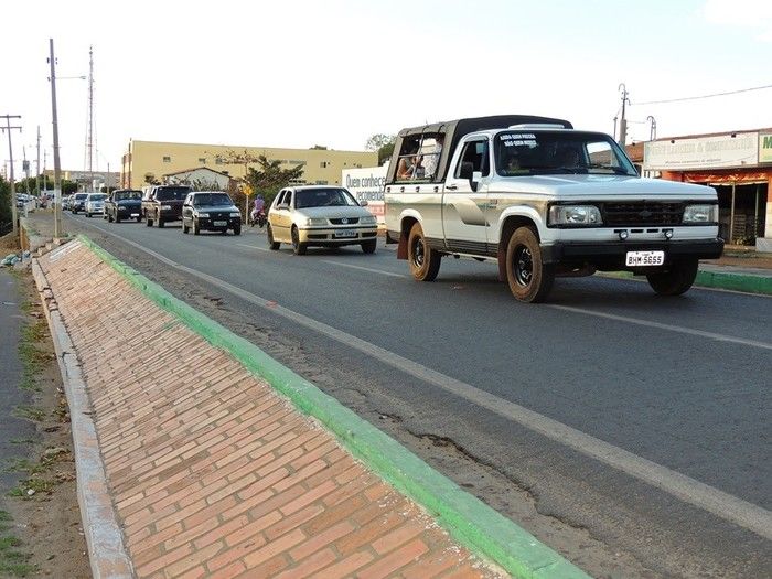 Noite dos motoristas e motoqueiros tem início com uma grande passeata - Imagem 33