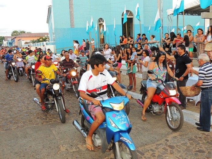 Noite dos motoristas e motoqueiros tem início com uma grande passeata - Imagem 47