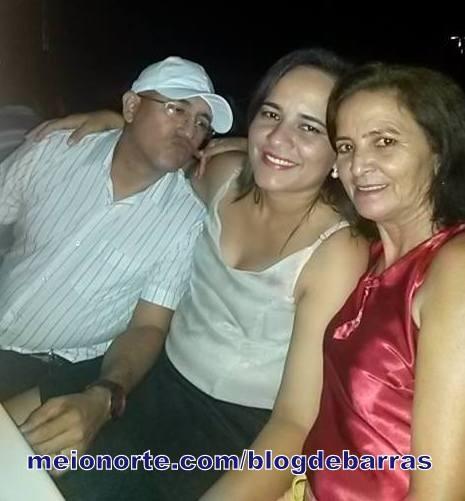 Lotação: Zezo ‘O Nordestino Apaixonado’ cantou e encantou público barrense - Imagem 17