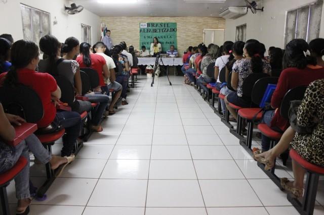 Prefeita Dra. Salete Rego faz lançamento do programa Brasil Alfabetizado 2014. - Imagem 7