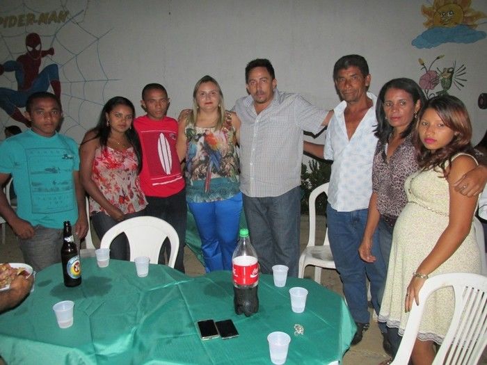 prefeito: Walter Alencar faz festa em sua Residência para homenagear Funcionários em Agricolândia - Imagem 33