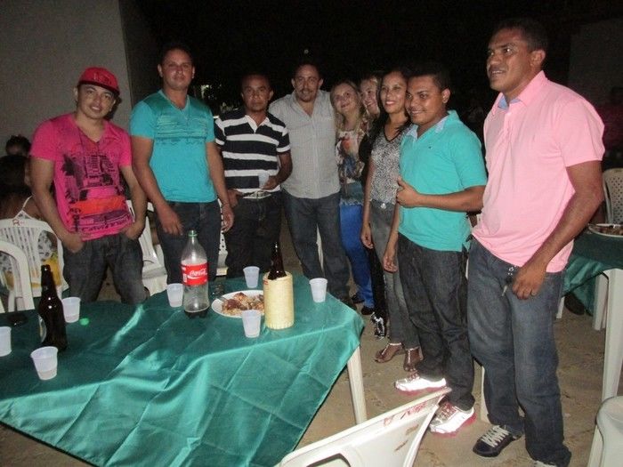 prefeito: Walter Alencar faz festa em sua Residência para homenagear Funcionários em Agricolândia - Imagem 54
