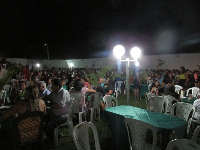 prefeito: Walter Alencar faz festa em sua Residência para homenagear Funcionários em Agricolândia - Imagem 63