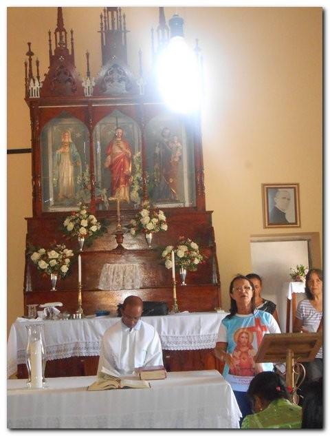 Famílias Católicas lotam Cemitérios para homenagear seus mortos - Imagem 3