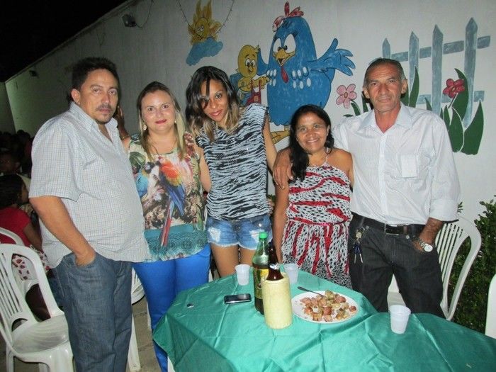 prefeito: Walter Alencar faz festa em sua Residência para homenagear Funcionários em Agricolândia - Imagem 39