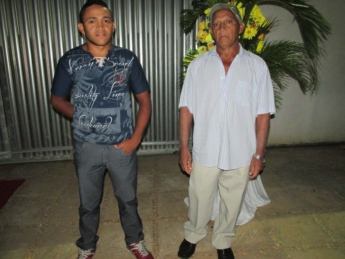 prefeito: Walter Alencar faz festa em sua Residência para homenagear Funcionários em Agricolândia - Imagem 1