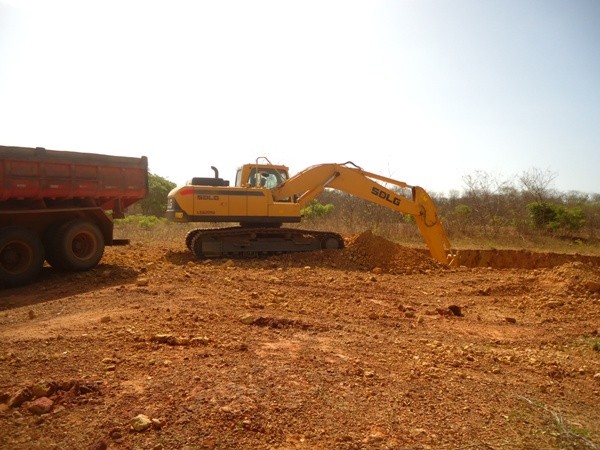 Prefeita Vânia Ribeiro acompanha obras de recuperação da estrada de Terra Nova - Imagem 7