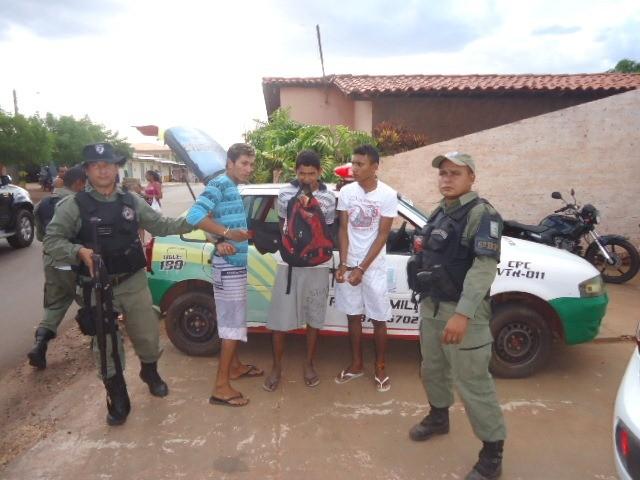 Quatro homens são presos acusados de furtar objetos de uma turista na Barragem do Bezerro - Imagem 1