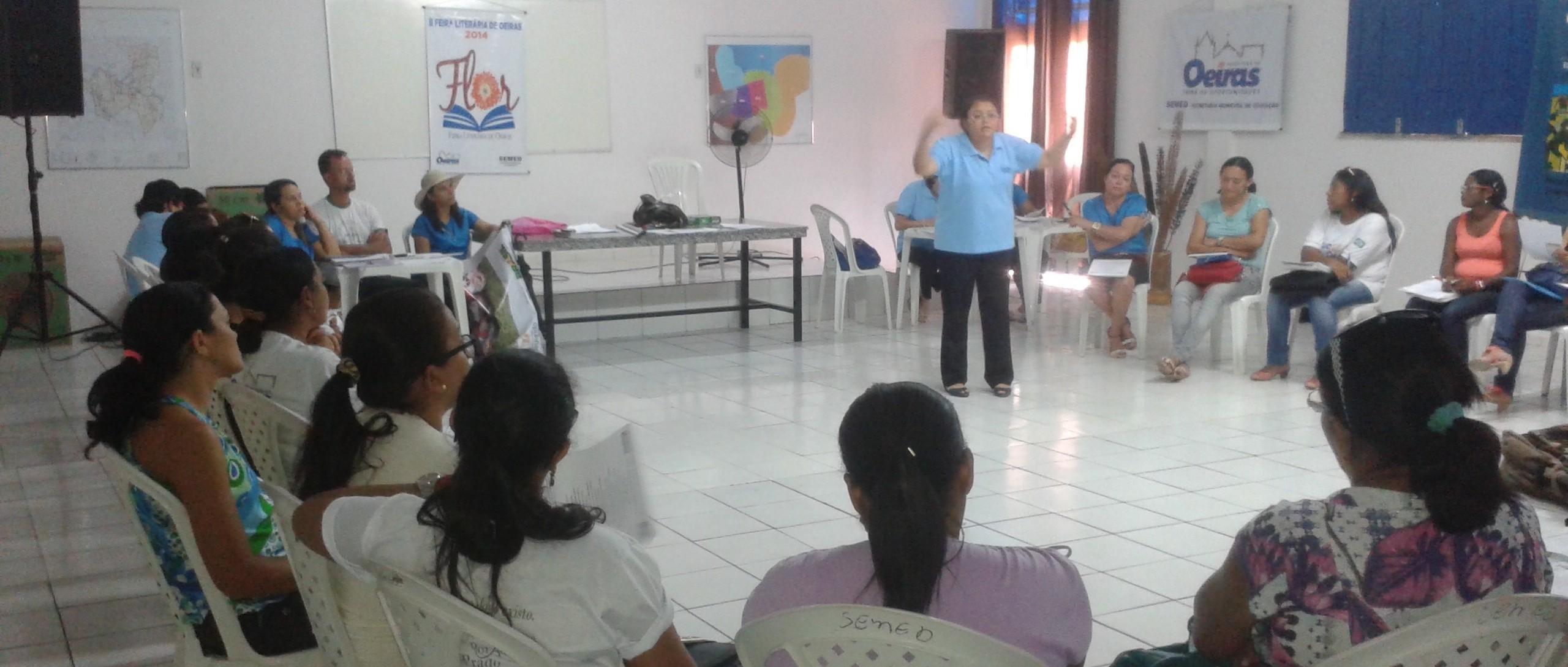 Reunião trata de detalhes da II Feira Literária de Oeiras 