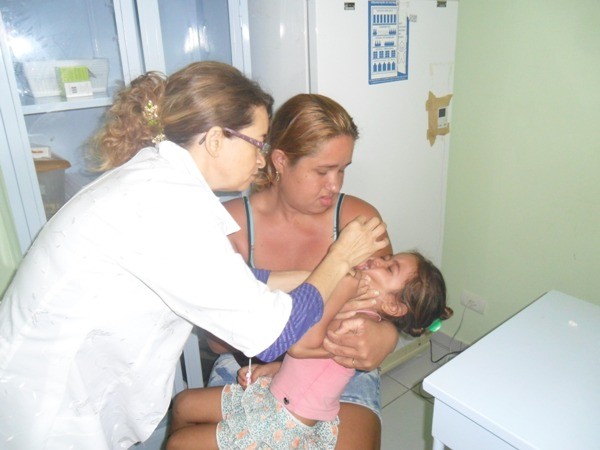 Secretaria de Saúde realiza campanha contra Paralisia Infantil - Imagem 4