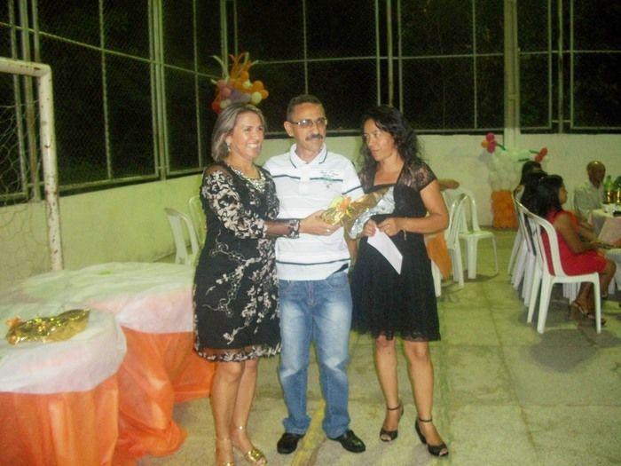 SECRETARIA DE EDUCAÇÃO FAZ FESTA EM HOMENAGEM AOS PROFESSORES  - Imagem 41