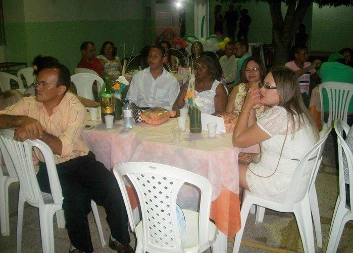 SECRETARIA DE EDUCAÇÃO FAZ FESTA EM HOMENAGEM AOS PROFESSORES  - Imagem 19