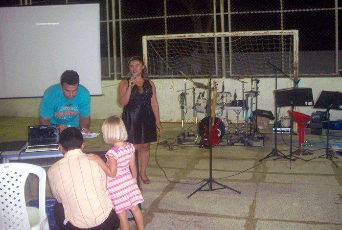 SECRETARIA DE EDUCAÇÃO FAZ FESTA EM HOMENAGEM AOS PROFESSORES  - Imagem 9