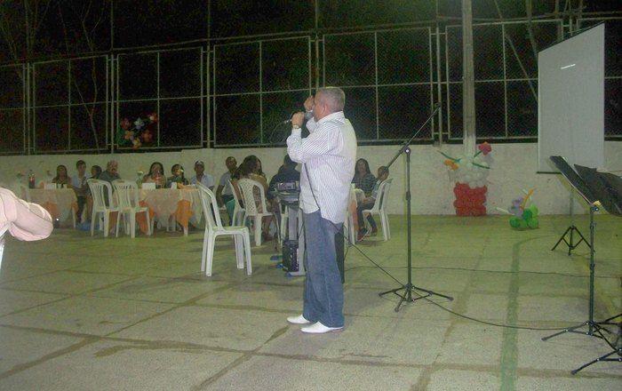 SECRETARIA DE EDUCAÇÃO FAZ FESTA EM HOMENAGEM AOS PROFESSORES  - Imagem 5