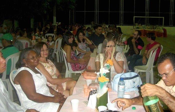 SECRETARIA DE EDUCAÇÃO FAZ FESTA EM HOMENAGEM AOS PROFESSORES  - Imagem 15