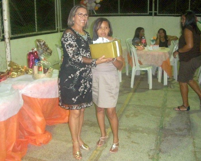 SECRETARIA DE EDUCAÇÃO FAZ FESTA EM HOMENAGEM AOS PROFESSORES  - Imagem 38
