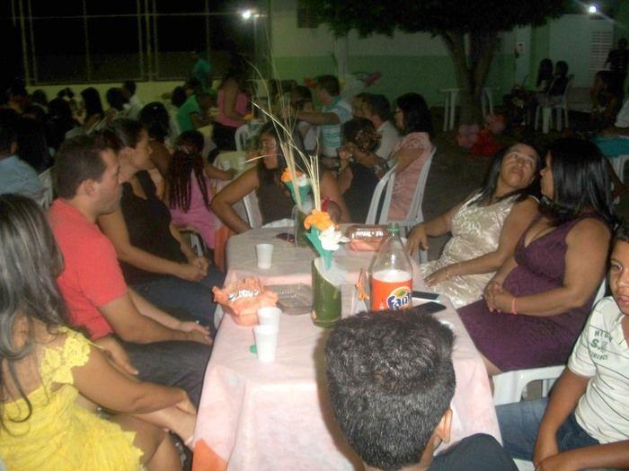 SECRETARIA DE EDUCAÇÃO FAZ FESTA EM HOMENAGEM AOS PROFESSORES  - Imagem 25